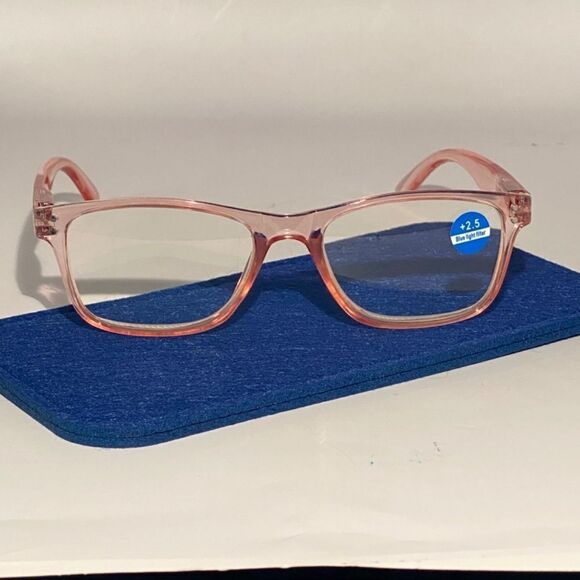1439 Helen 2.5 Reading Glasses Thin Rectanle Bluelight Filter Pink Frames NWT - Picture 2 of 9